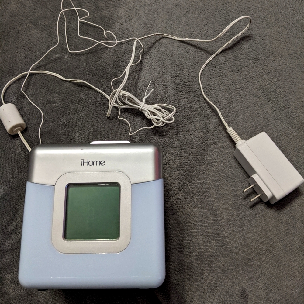 IHome color changing alarm clock